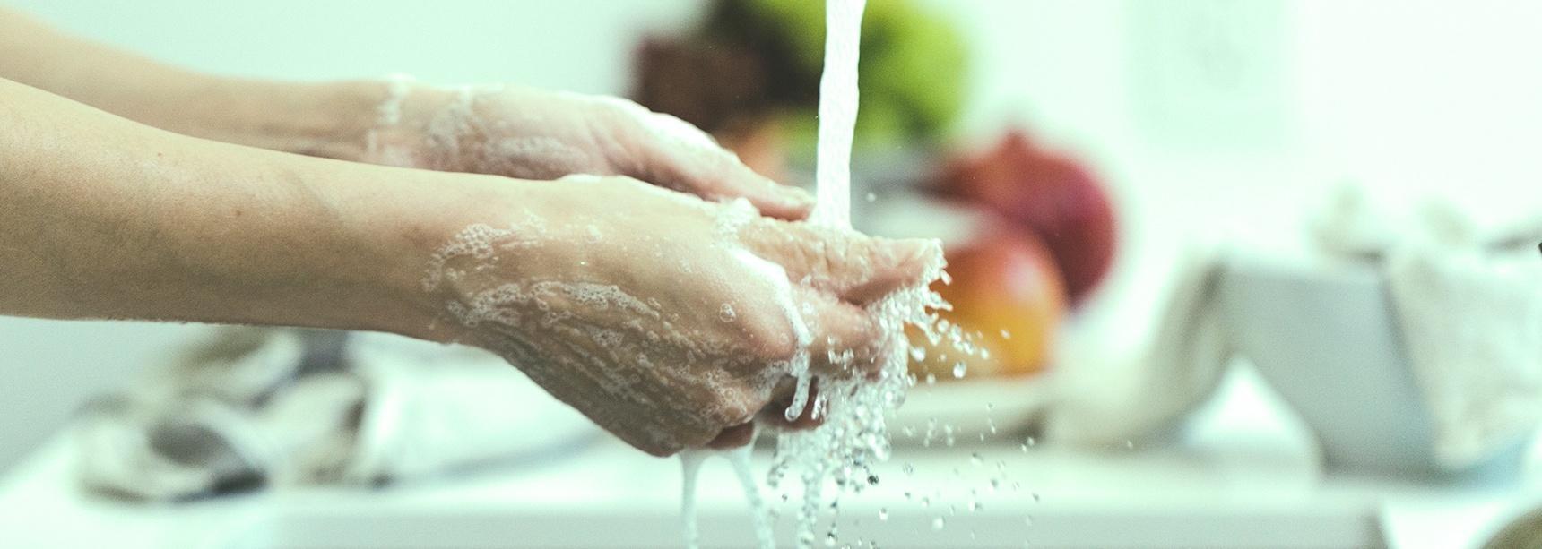 Krótka, naukowa encyklopedia mycia rąk
